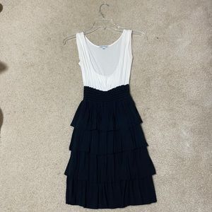 Women’s black & white mini dress